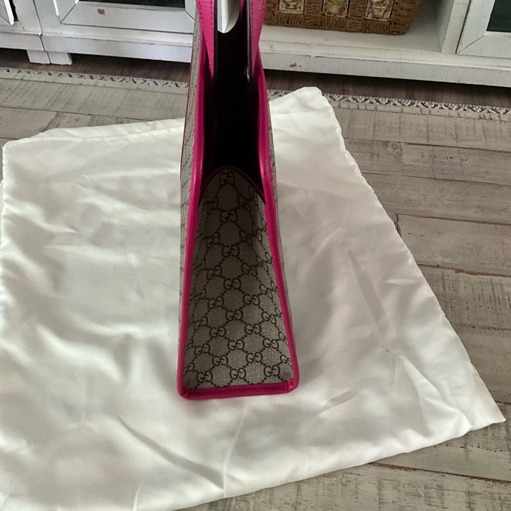 GUCCI GG Supreme Monogram
Punk Print Tote Handbag Hot Pink w Dust Bag - Picture 4 of 15